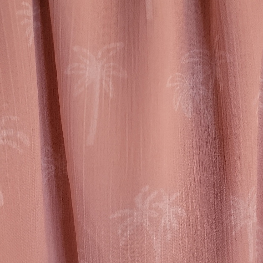 Beautiful Lauren Conrad skirt, women's large. Salmon colored. - Picture 6 of 9